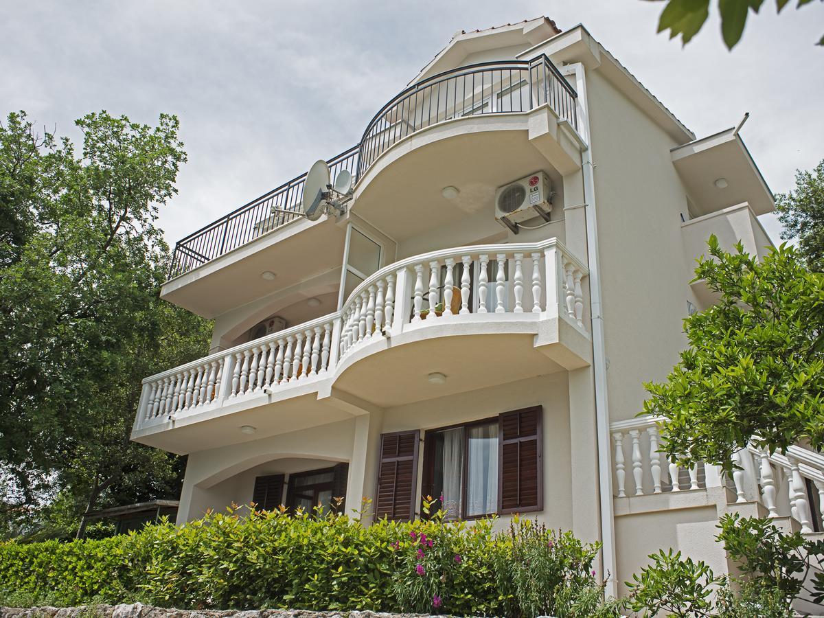 Apartments Villa Radonic Donji Morinj Eksteriør billede